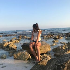 Meet your Posher, Alyssa